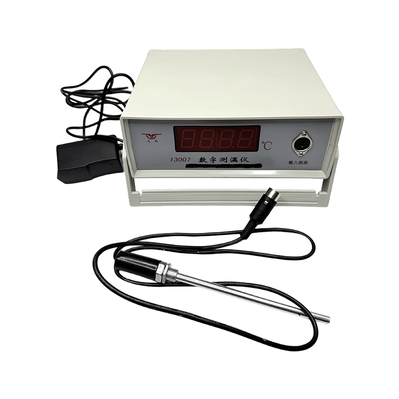 Digitalt temperaturmåleinstrument / fysik / laboratorieinstrumenter
